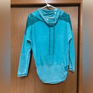 Light weight sweatshirt